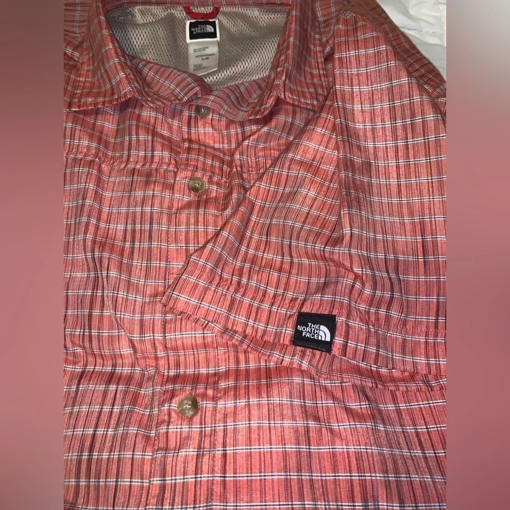 The North Face men’s button up shirt
